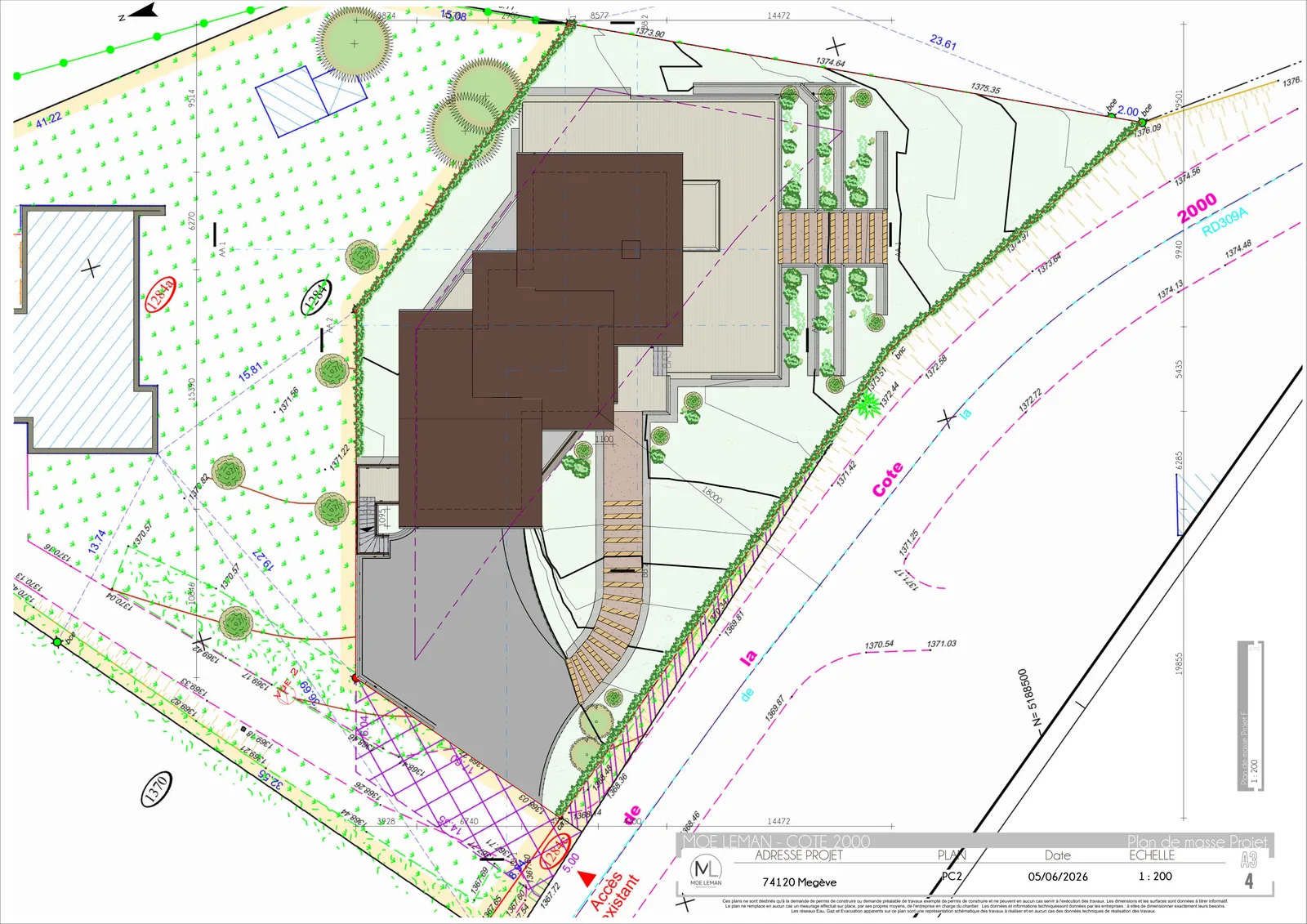 Plan de masse du projet de chalet à Megève, implantation, accès, limites et courbes de niveaux