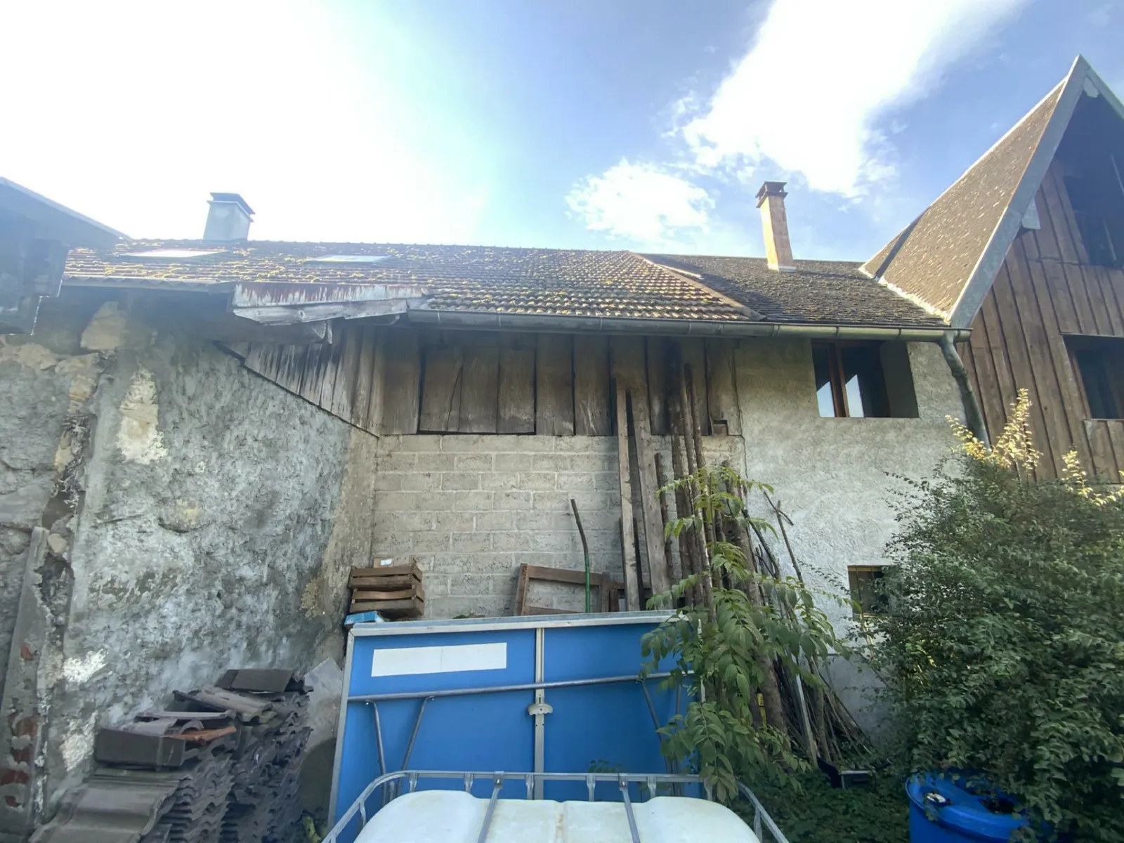 Façade nord de la ferme à Entrelacs, avant travaux